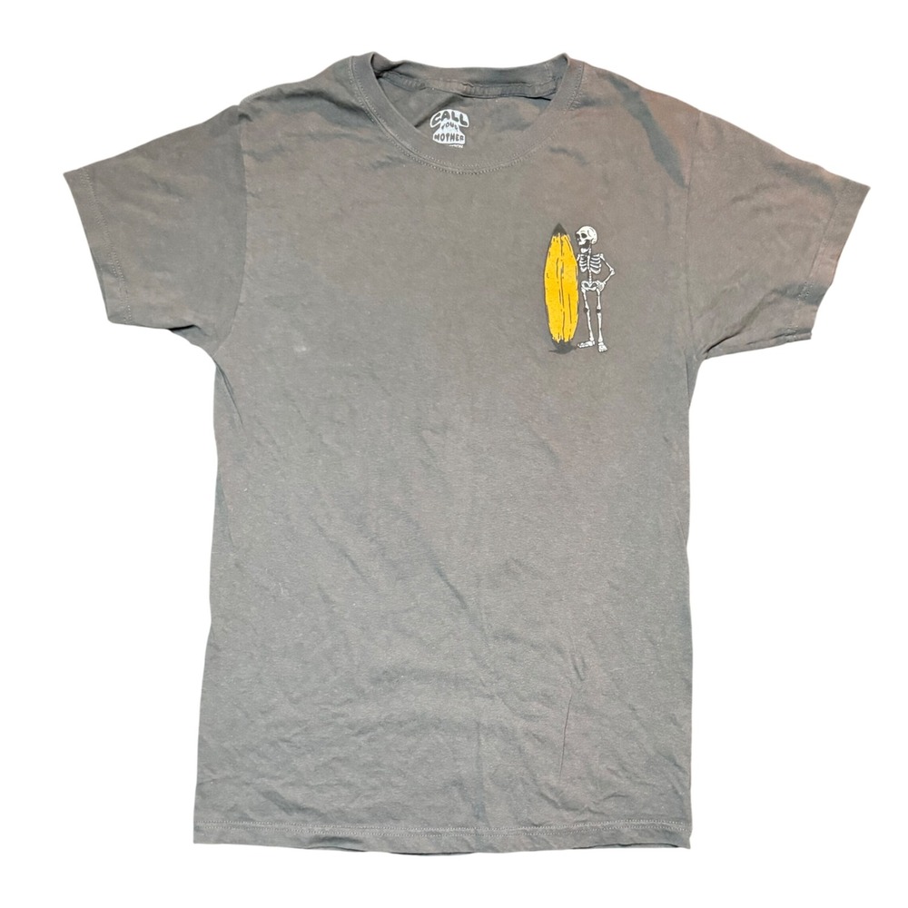 Call Your Mother Beach Vibes Graphic T-Shirt Mens Small Gray Skeleton Surfboard